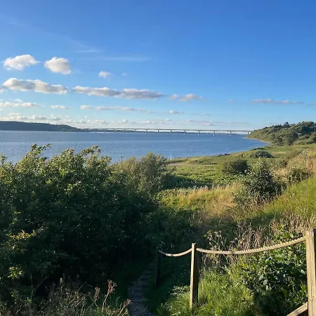 Med Anneks Ved Limfjorden Holiday home